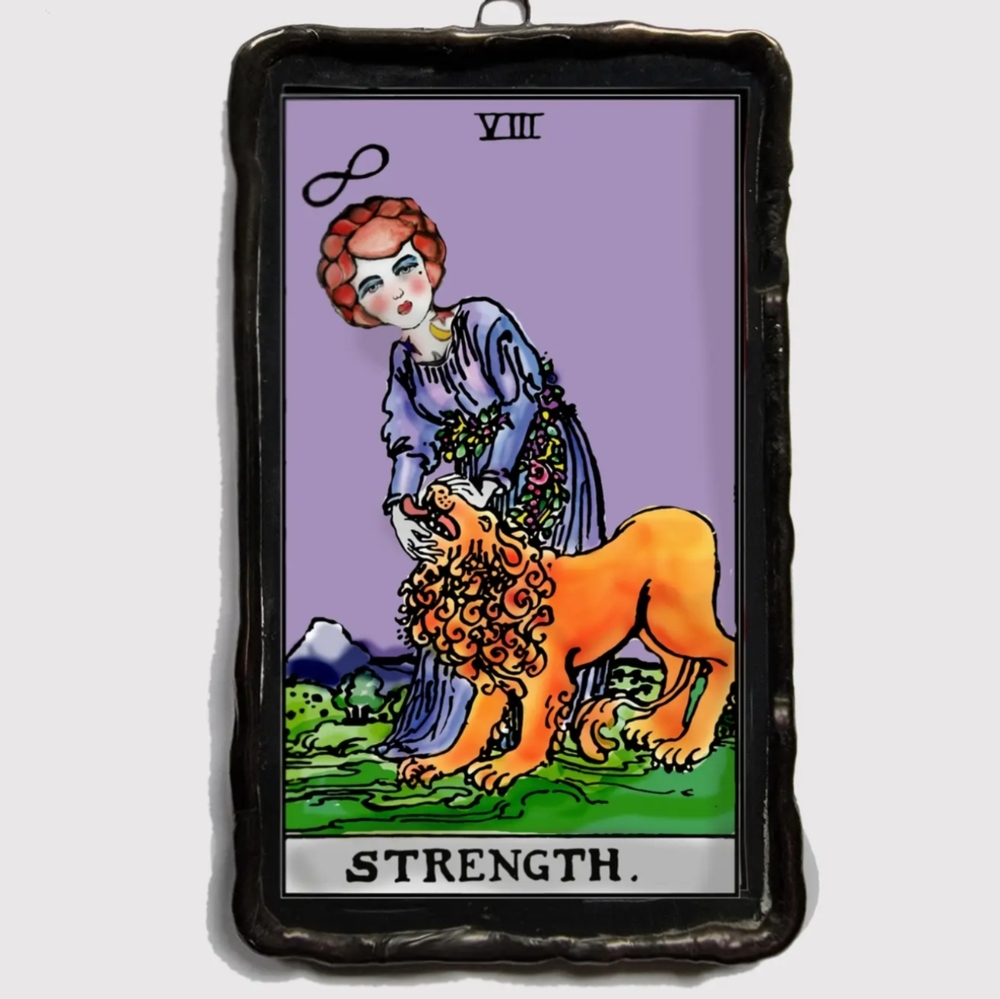 NWT Strength Tarot Card Glass Art